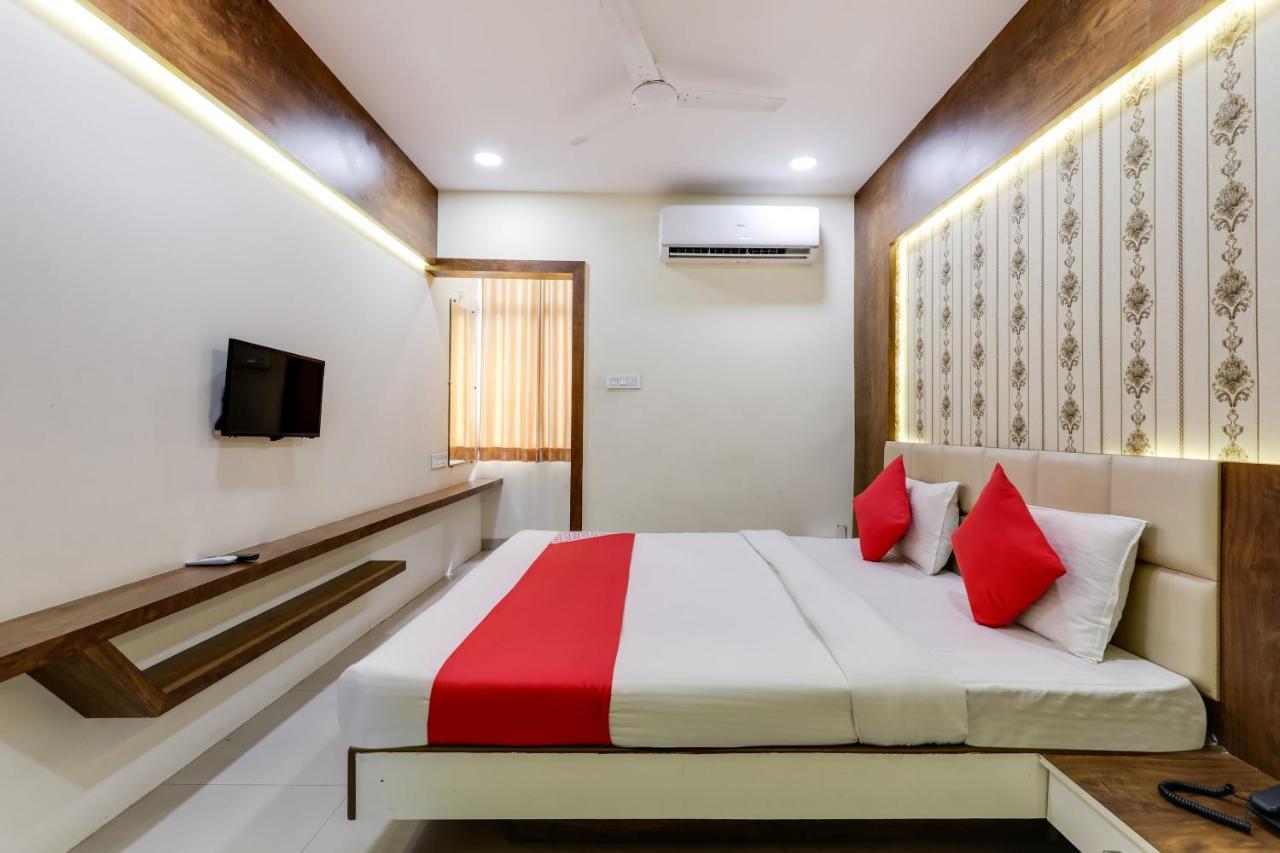Oyo 16733 Hotel Sunshine Indore Exterior photo